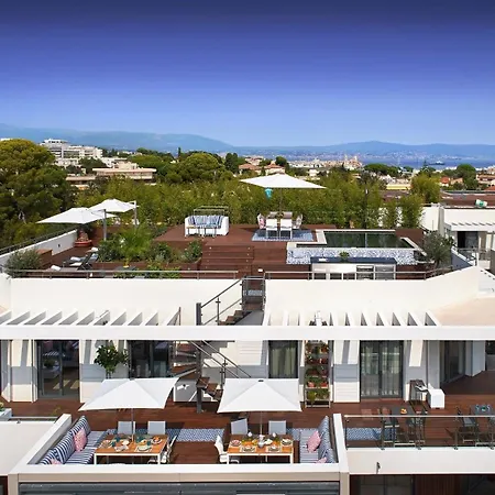 Апартаменти Penthouse 3 Beds, Private Pool, Parc Du Cap